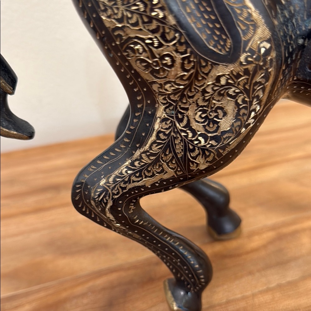 Damascene Horse Sculpture - Picture 6 of 16